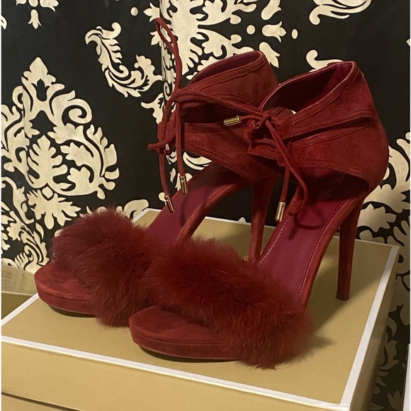 Authentic MK Remi Sandal - Picture 2 of 7